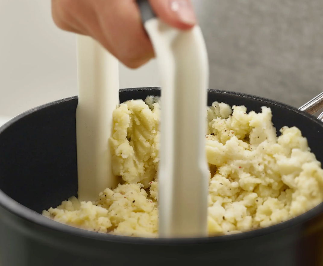 JOSEPH JOSEPH EASY MASH POTATO MASHER WHITE