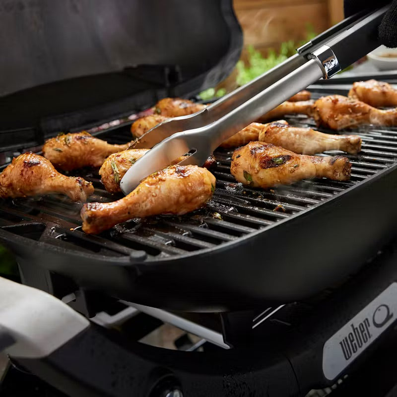 Q 2200N GAS BARBECUE WITH SIDE TABLES AND COMPACT STAND