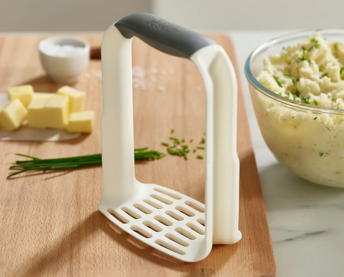 JOSEPH JOSEPH EASY MASH POTATO MASHER WHITE