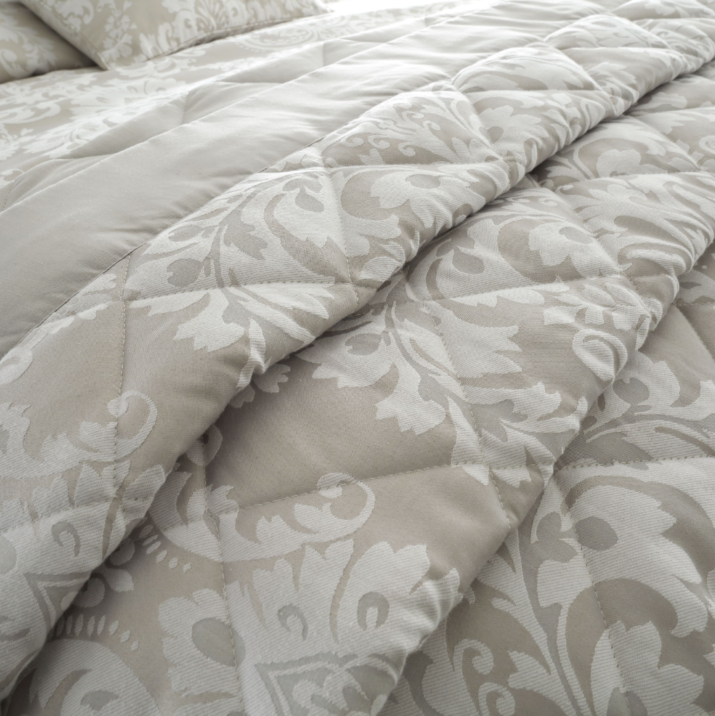 NATURAL CLASSIC DAMASK BEDSPREAD 220X230