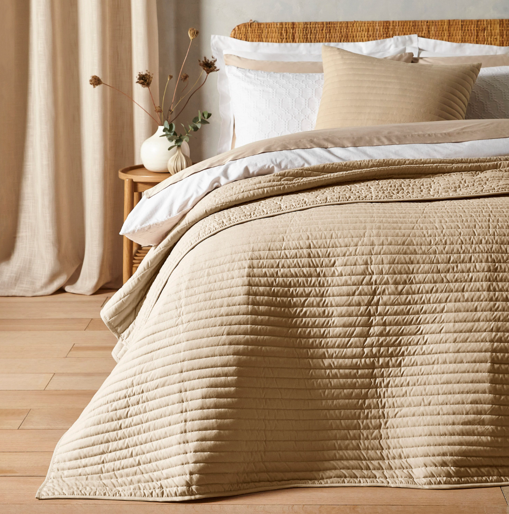 NATURAL QUILTED LINES BEDSPREAD 220X230