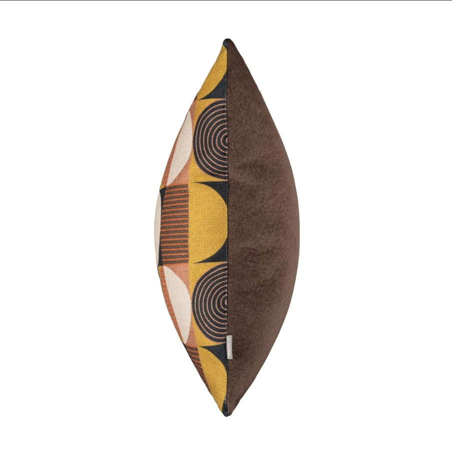 SCATTERBOX OTTIS 43X43CM CHOCOLATE – Cois na hAbhann