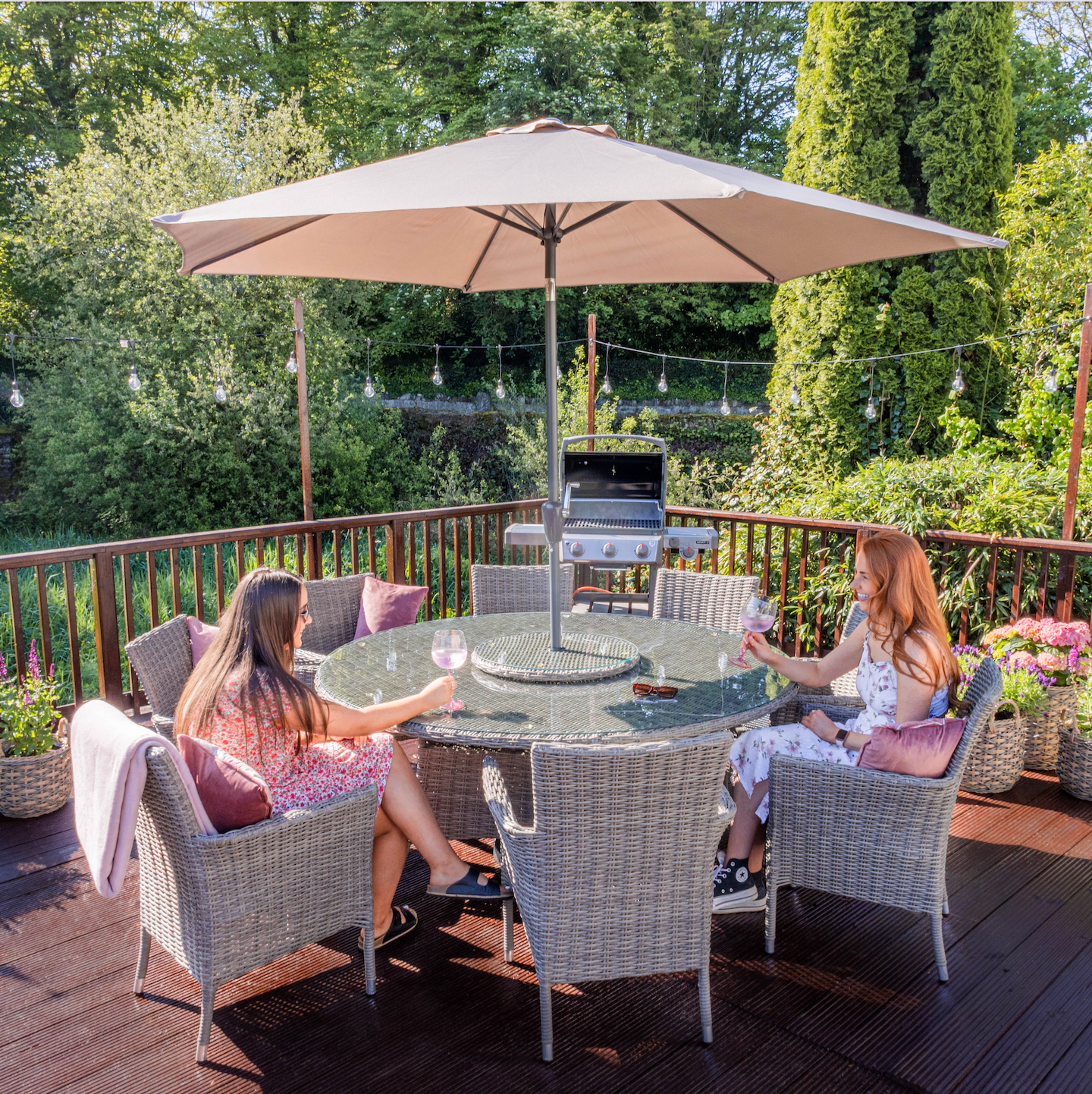 Round garden table and 6 chairs deals