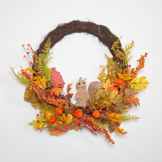 Squirrel Wreath with Oak Leafs and Lanterns 56cm