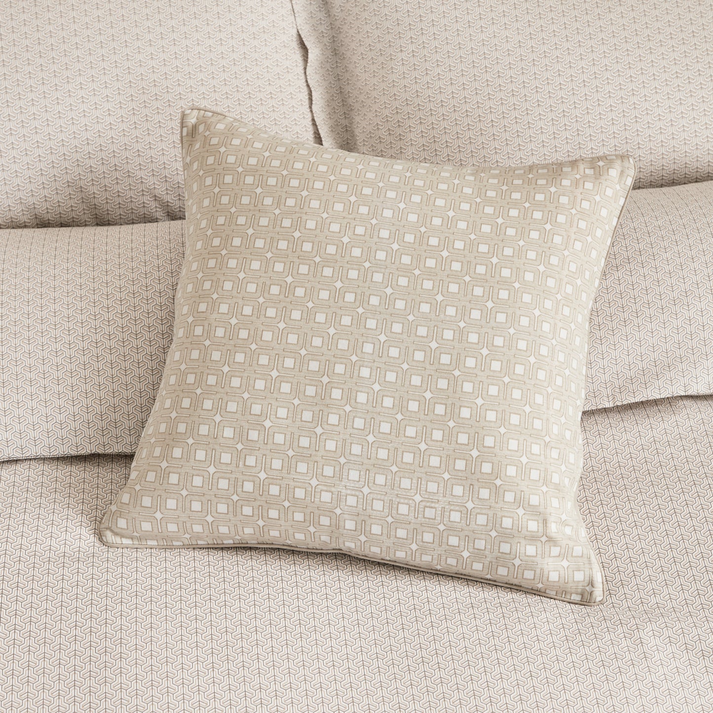 NIKKO CUSHION 50X50 LINEN