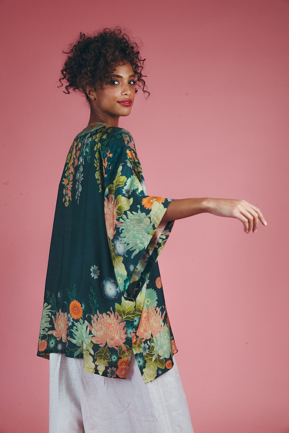 Trailing Wisteria Kimono Jacket - Ink