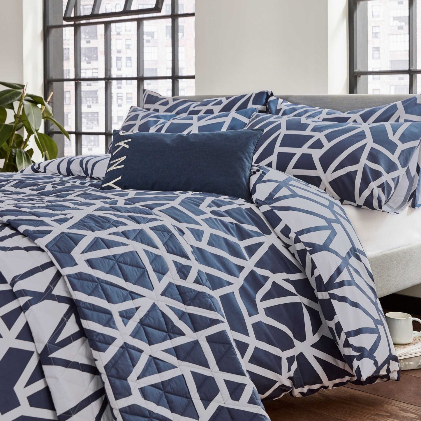 MODERN GEO DUVET SET - NAVY